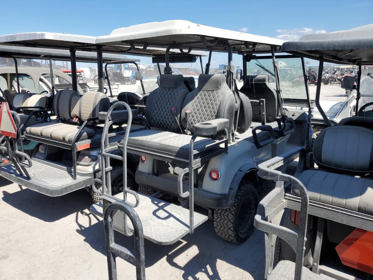 Lot #2986854105 2022 ICON GOLF CART