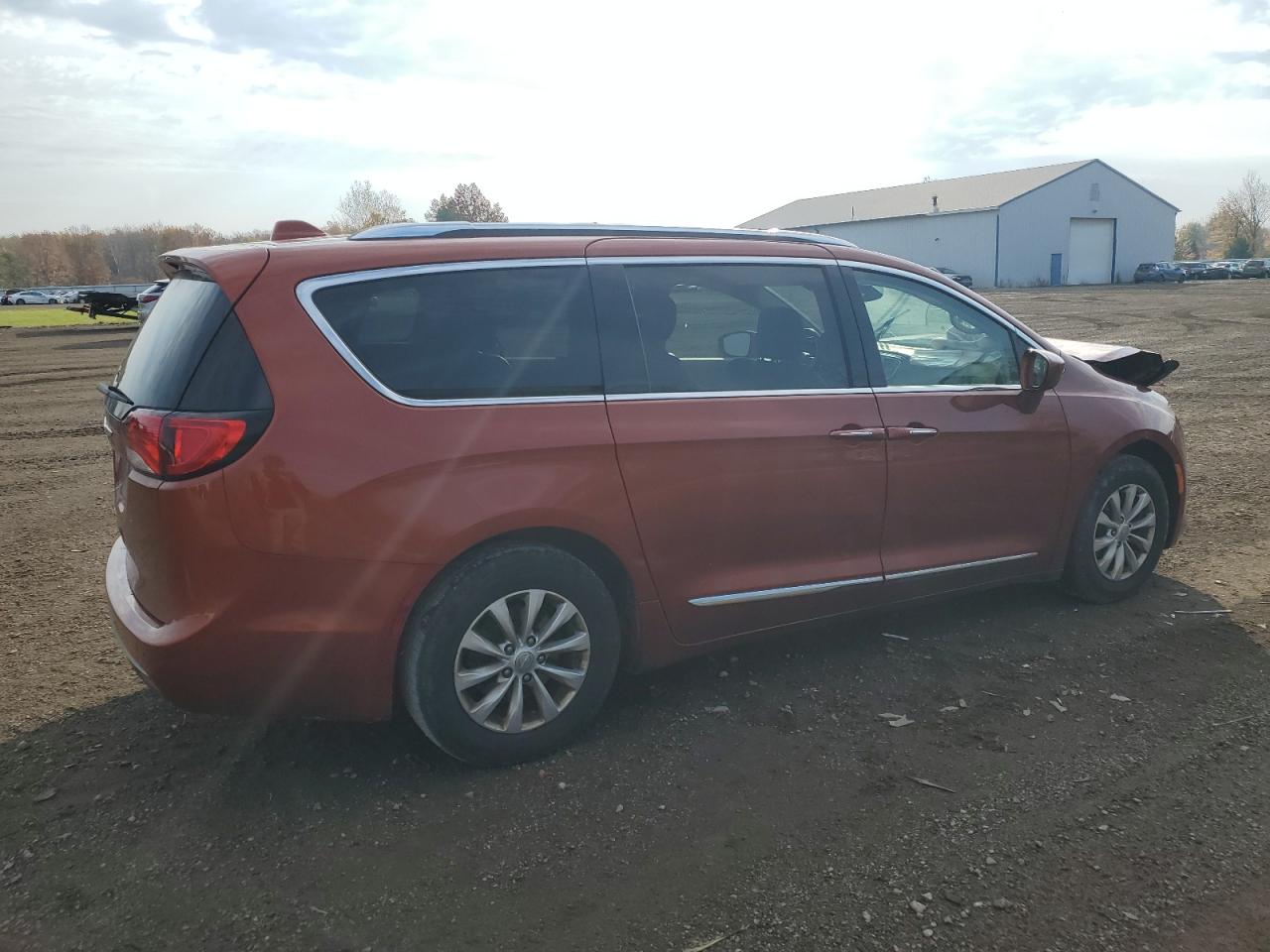 Lot #2989005597 2018 CHRYSLER PACIFICA T