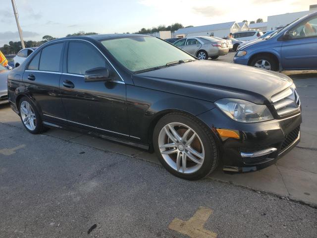 VIN WDDGF4HB0DR265356 2013 Mercedes-Benz C-Class, 250 no.4