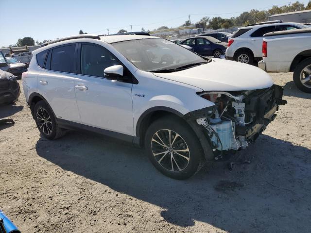 VIN JTMRJREV8JD193490 2018 Toyota RAV4, LE no.4