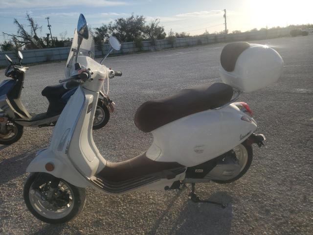 VESPA PRIMAVERA/ 2023 cream  gas ZAPM818GXP5909103 photo #4