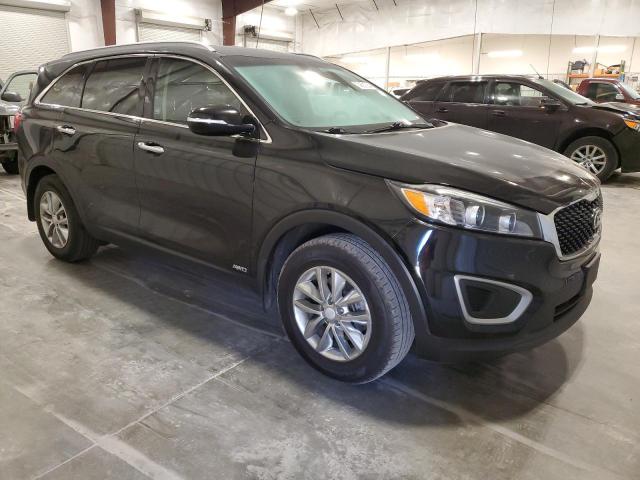 VIN 5XYPGDA35JG344087 2018 KIA Sorento, LX no.4