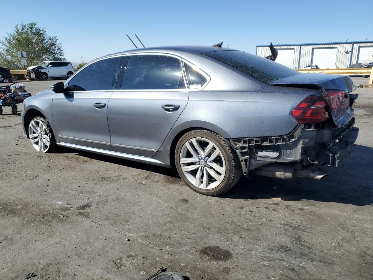 Lot #2972563898 2017 VOLKSWAGEN PASSAT SE