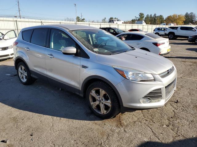 VIN 1FMCU9GX4GUA88090 2016 Ford Escape, SE no.4