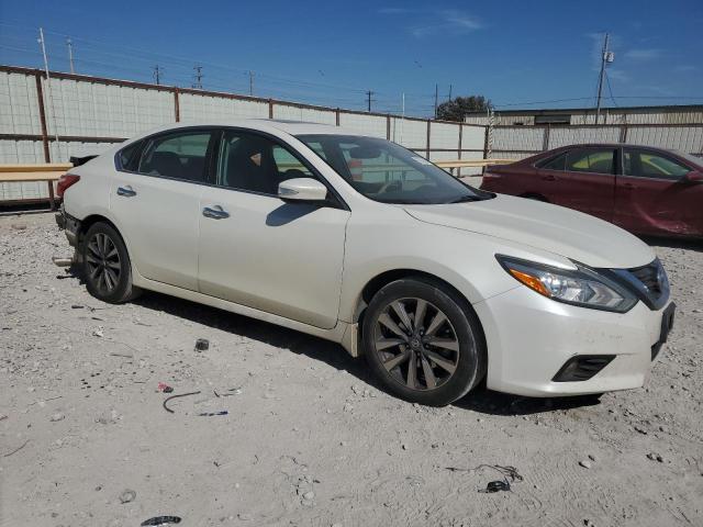 VIN 1N4AL3AP9HC277240 2017 Nissan Altima, 2.5 no.4