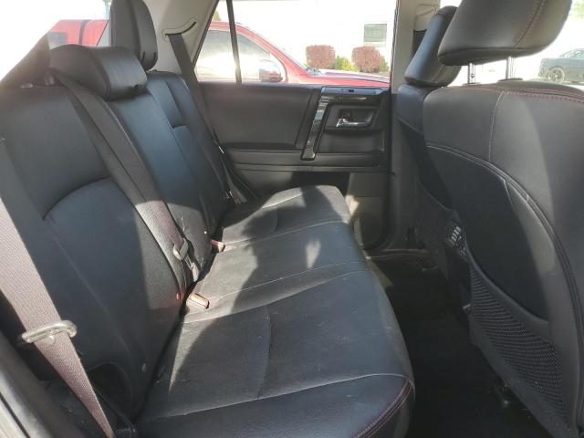 2020 TOYOTA 4RUNNER SR - JTEBU5JR2L5746962