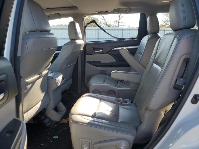 2017 TOYOTA 06 BEDLNR - 5TDJZRFH3HS516504