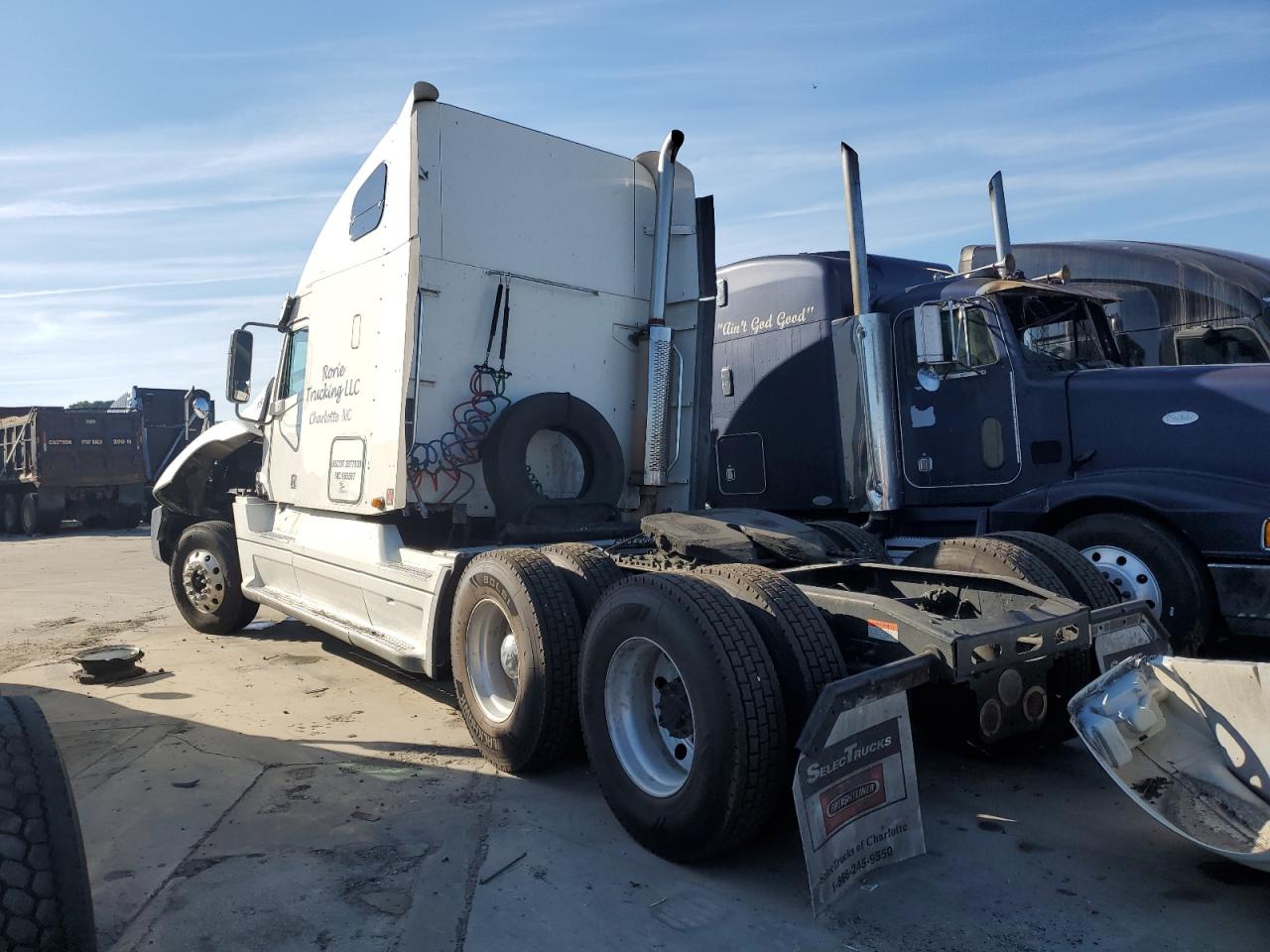 Lot #2986631059 2007 FREIGHTLINER CONVENTION