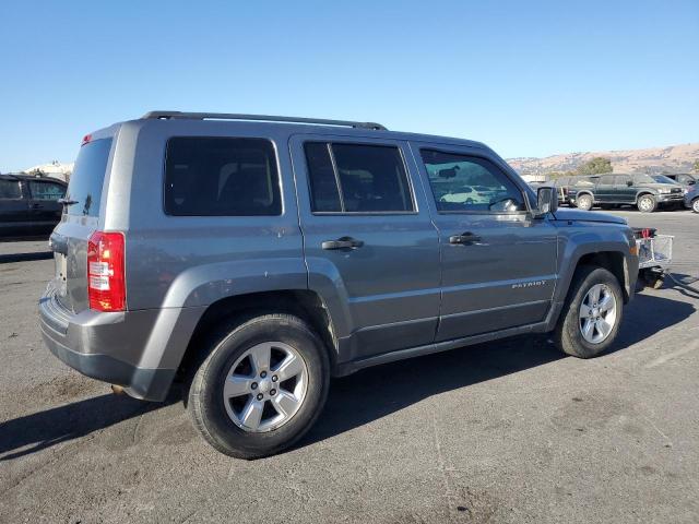 VIN 1C4NJPBA1DD165913 2013 Jeep Patriot, Sport no.3