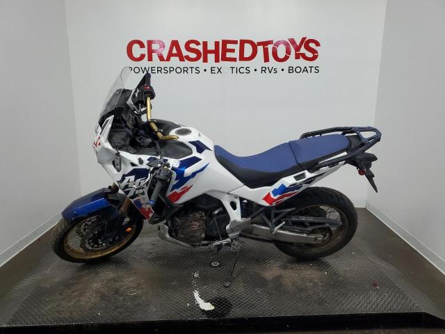 HONDA CRF1100 A4 2024 white  gas JH2SD15B7RK000339 photo #4