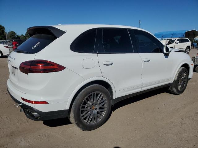 VIN WP1AA2A27HKA81008 2017 PORSCHE CAYENNE no.3