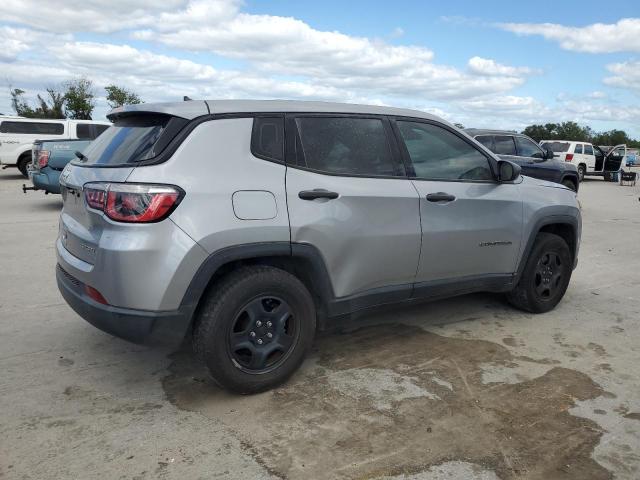 VIN 3C4NJCAB8JT227770 2018 Jeep Compass, Sport no.3