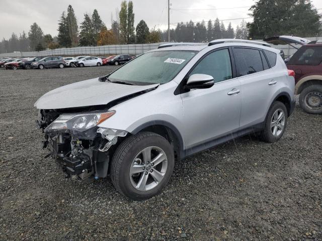 VIN 2T3RFREV6FW401099 2015 Toyota RAV4, Xle no.1