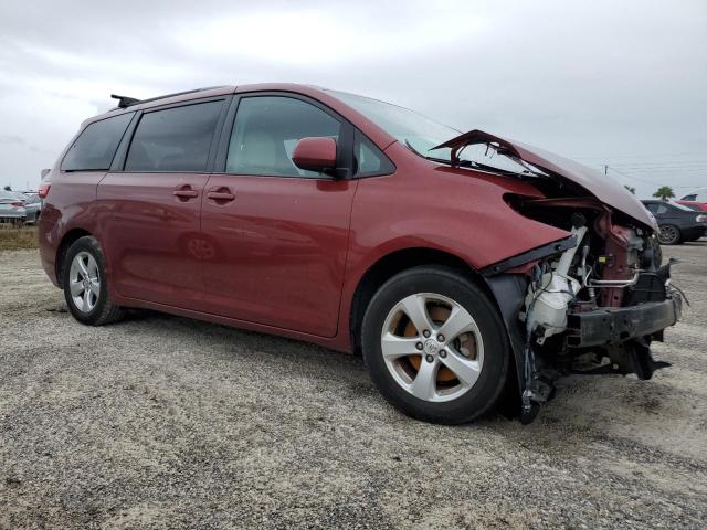 VIN 5TDKK3DC3FS623739 2015 Toyota Sienna, LE no.4