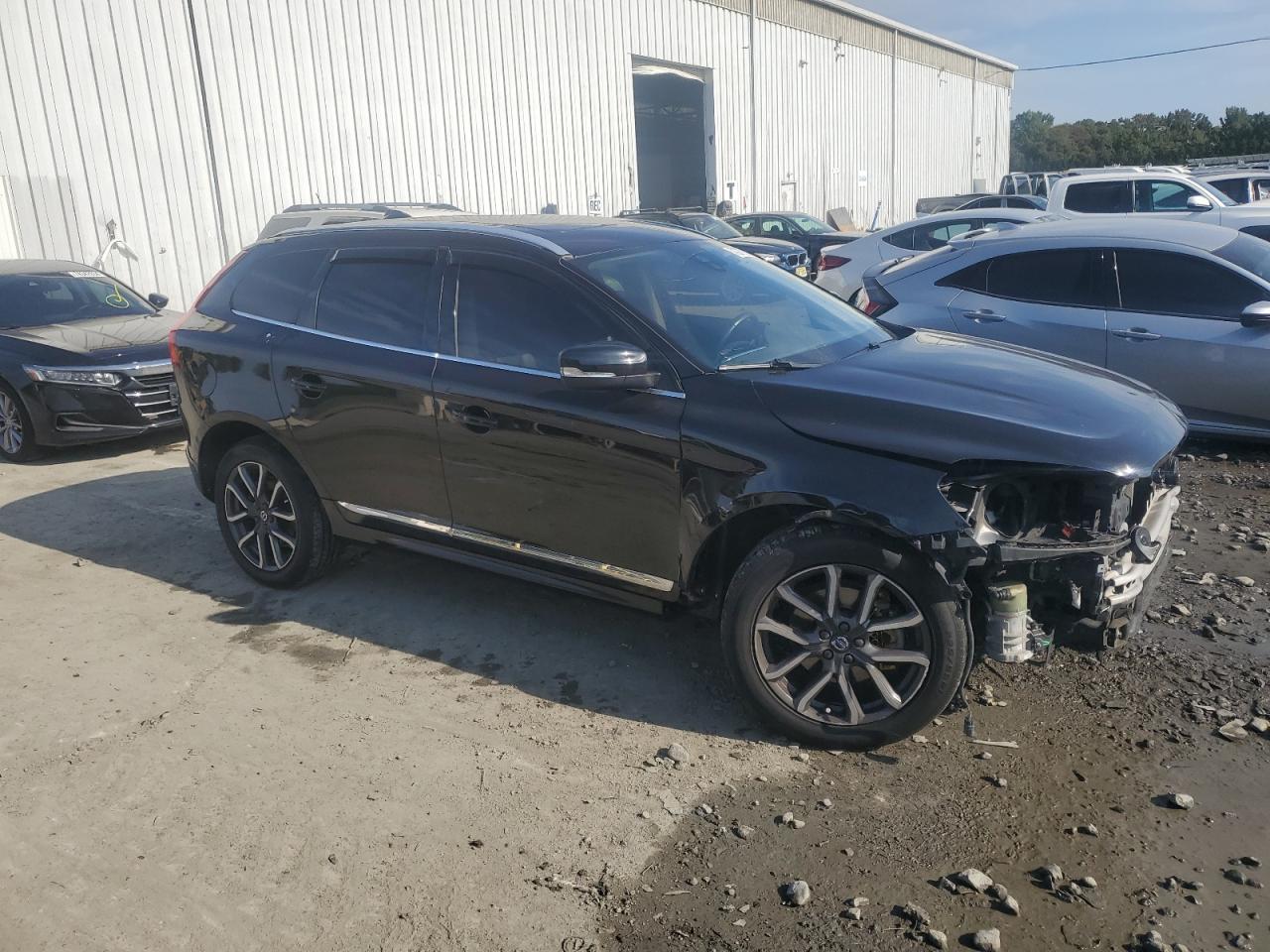 Lot #2960171088 2017 VOLVO XC60 T6 DY