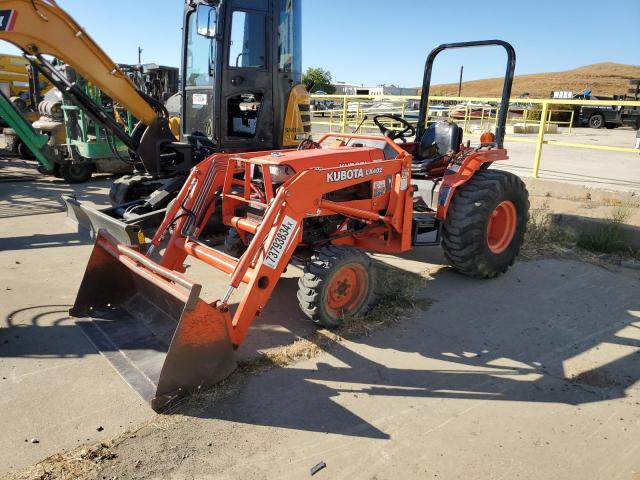 KUTA TRACTOR 2006 orange   1340 photo #3