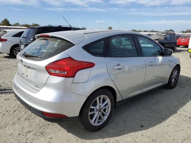 VIN 1FADP3K26FL203520 2015 Ford Focus, SE no.3