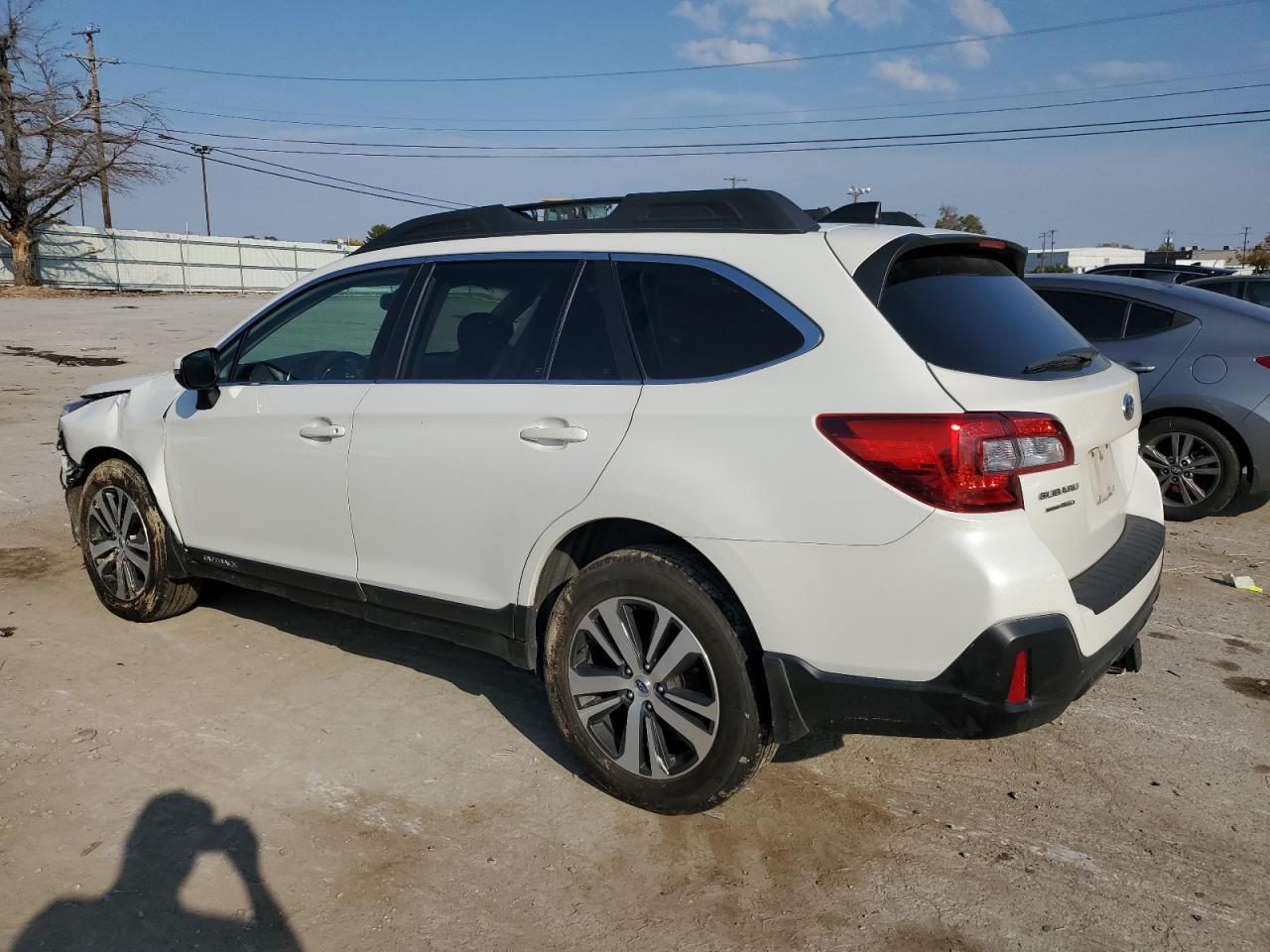 Lot #2952901890 2018 SUBARU OUTBACK 2.