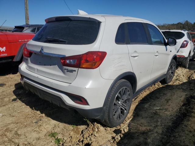 MITSUBISHI OUTLANDER 2018 white  gas JA4AP3AU1JU019275 photo #4