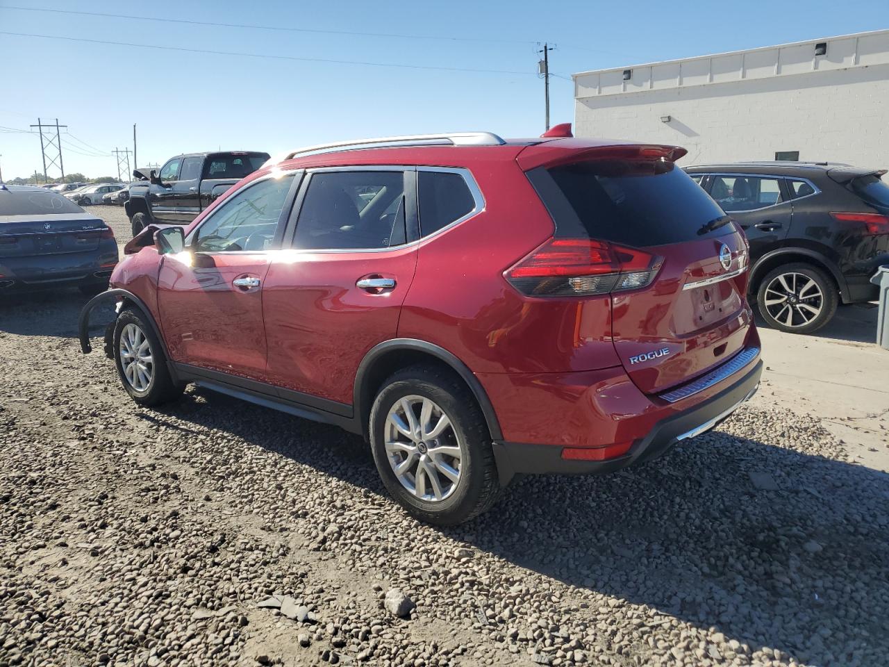 Lot #2972042029 2017 NISSAN ROGUE