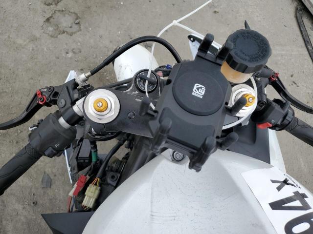 2010 YAMAHA YZFR6 C JYARJ16Y6AA004469