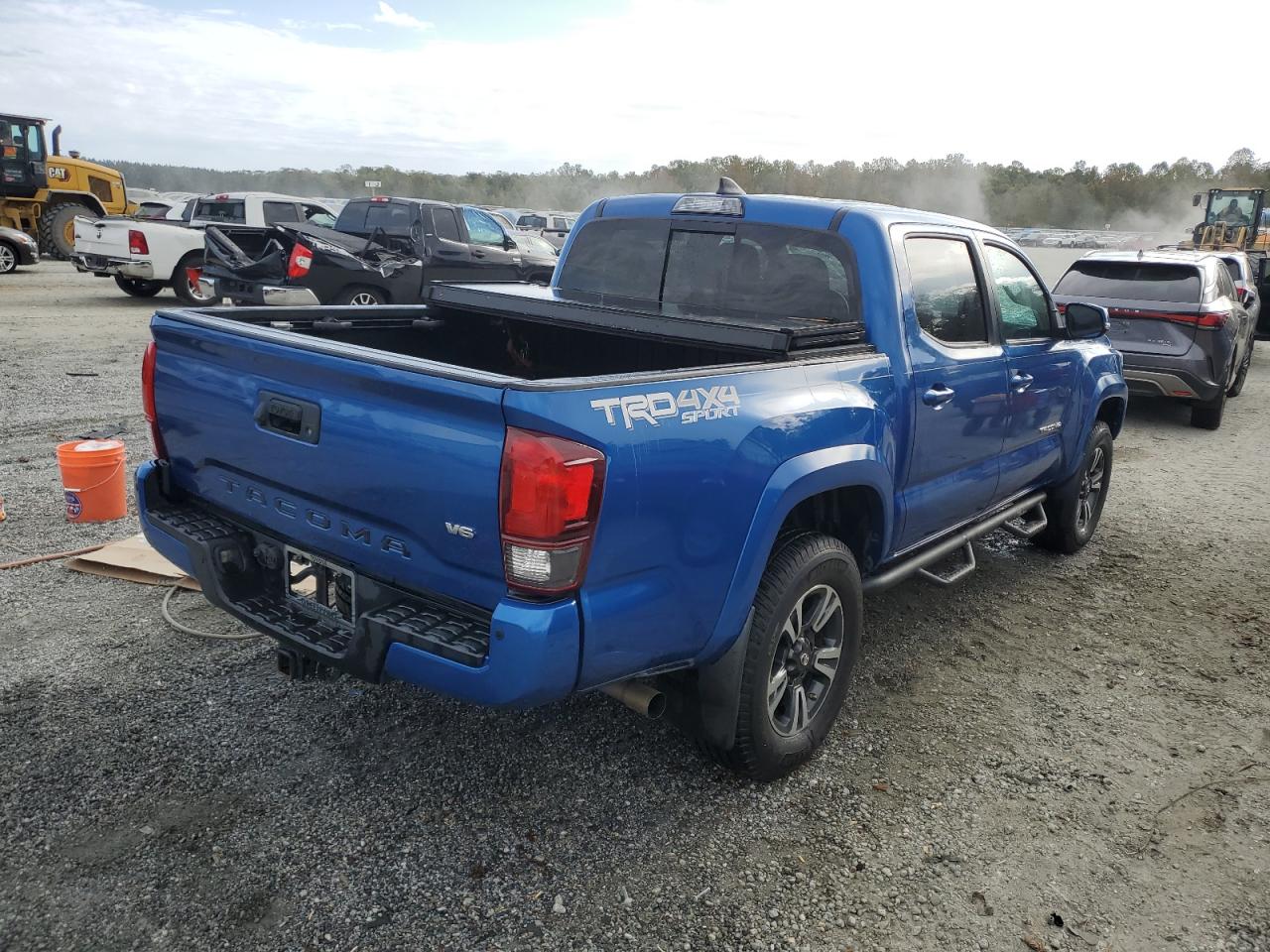 Lot #2912303028 2018 TOYOTA TACOMA DOU