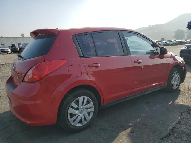 NISSAN VERSA S 2011 red hatchbac gas 3N1BC1CP0BL368749 photo #4