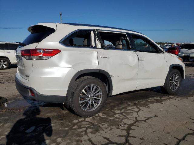 2017 TOYOTA 06 BEDLNR - 5TDJZRFH3HS516504