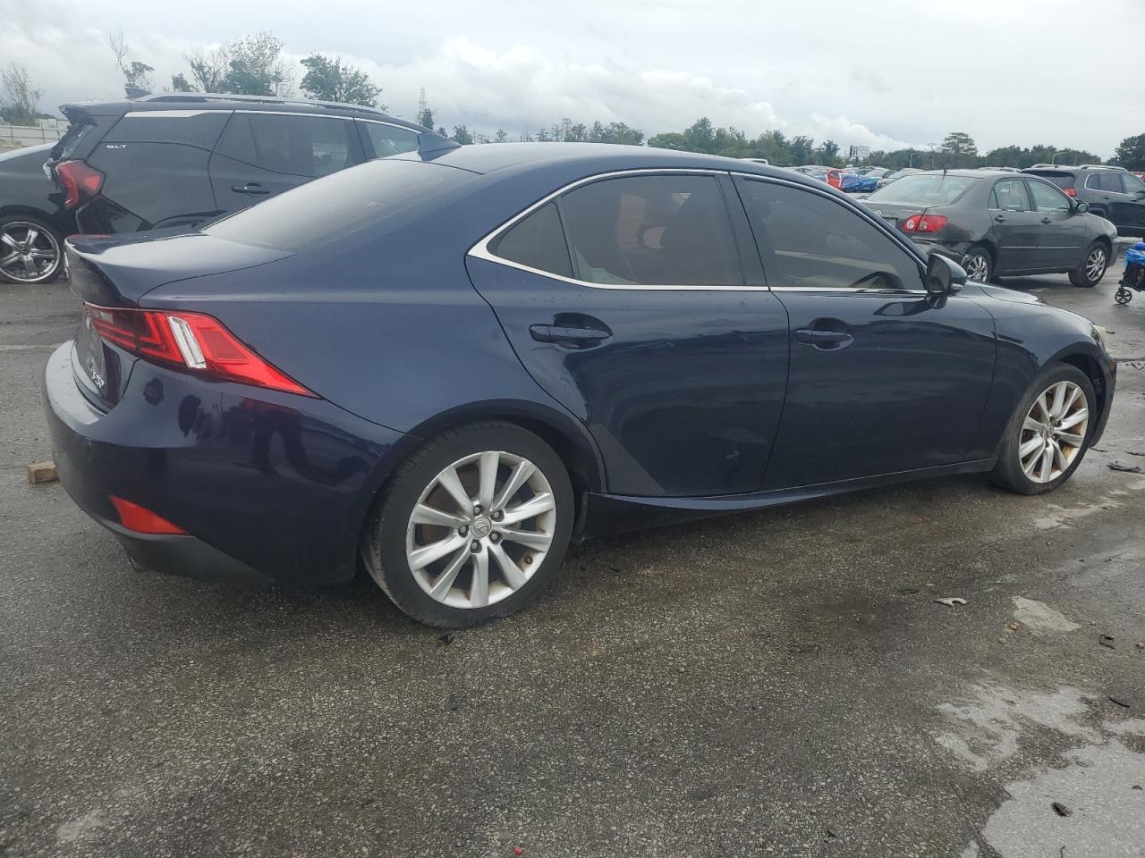 Lot #2902882758 2015 LEXUS IS 250