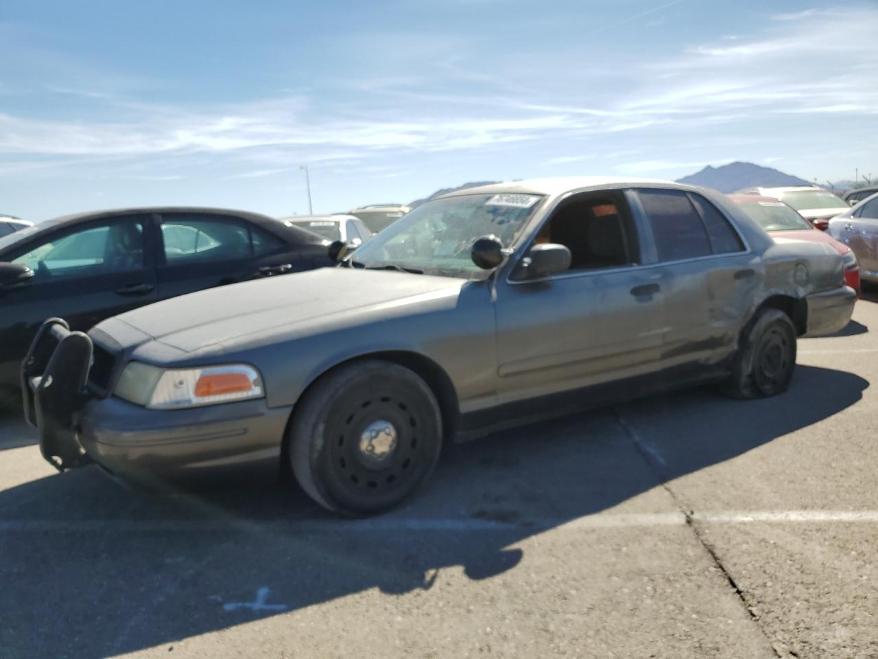  Salvage Ford Crown Vic