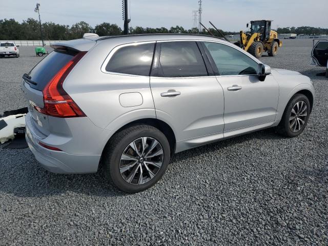 VOLVO XC60 CORE 2023 silver  gas YV4L12RV1P1320658 photo #4