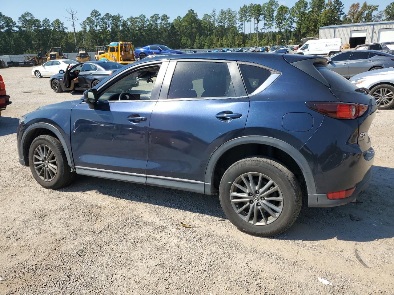 Lot #2909610393 2017 MAZDA CX-5 TOURI