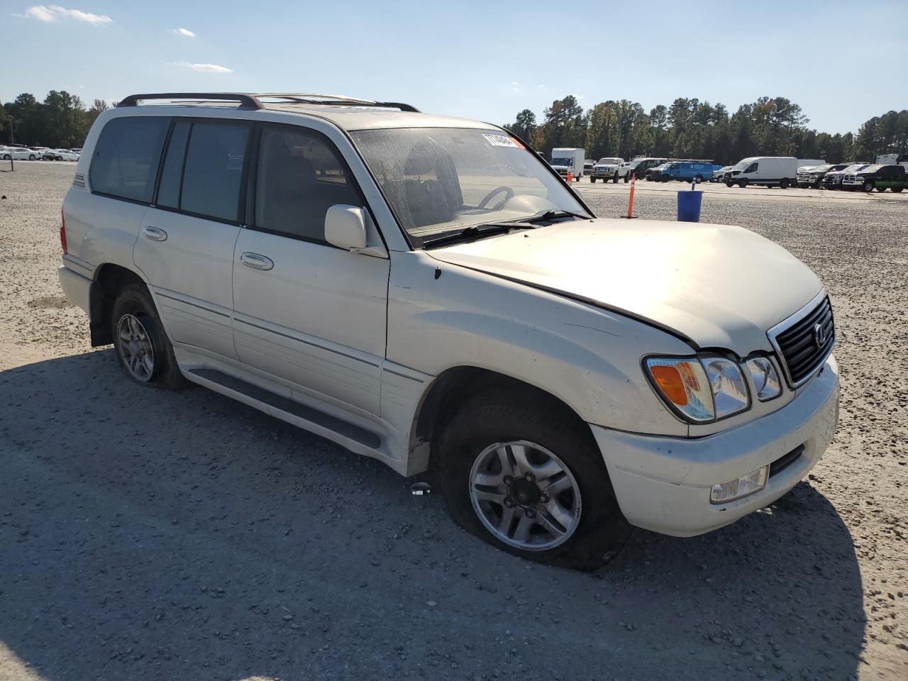 Lot #3026090118 2000 LEXUS LX 470