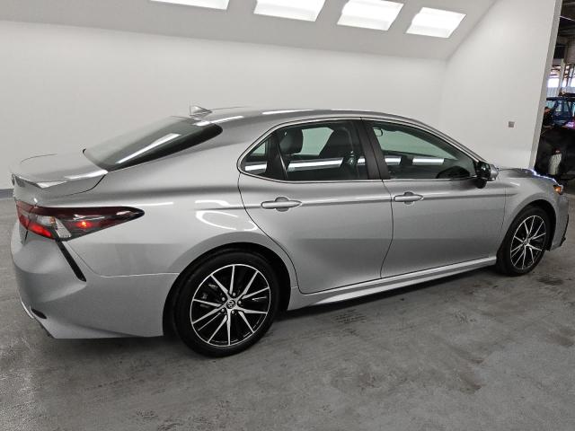 Vin: 4t1g11ak6ru249261, lot: 78459054, toyota camry se night shade 20243