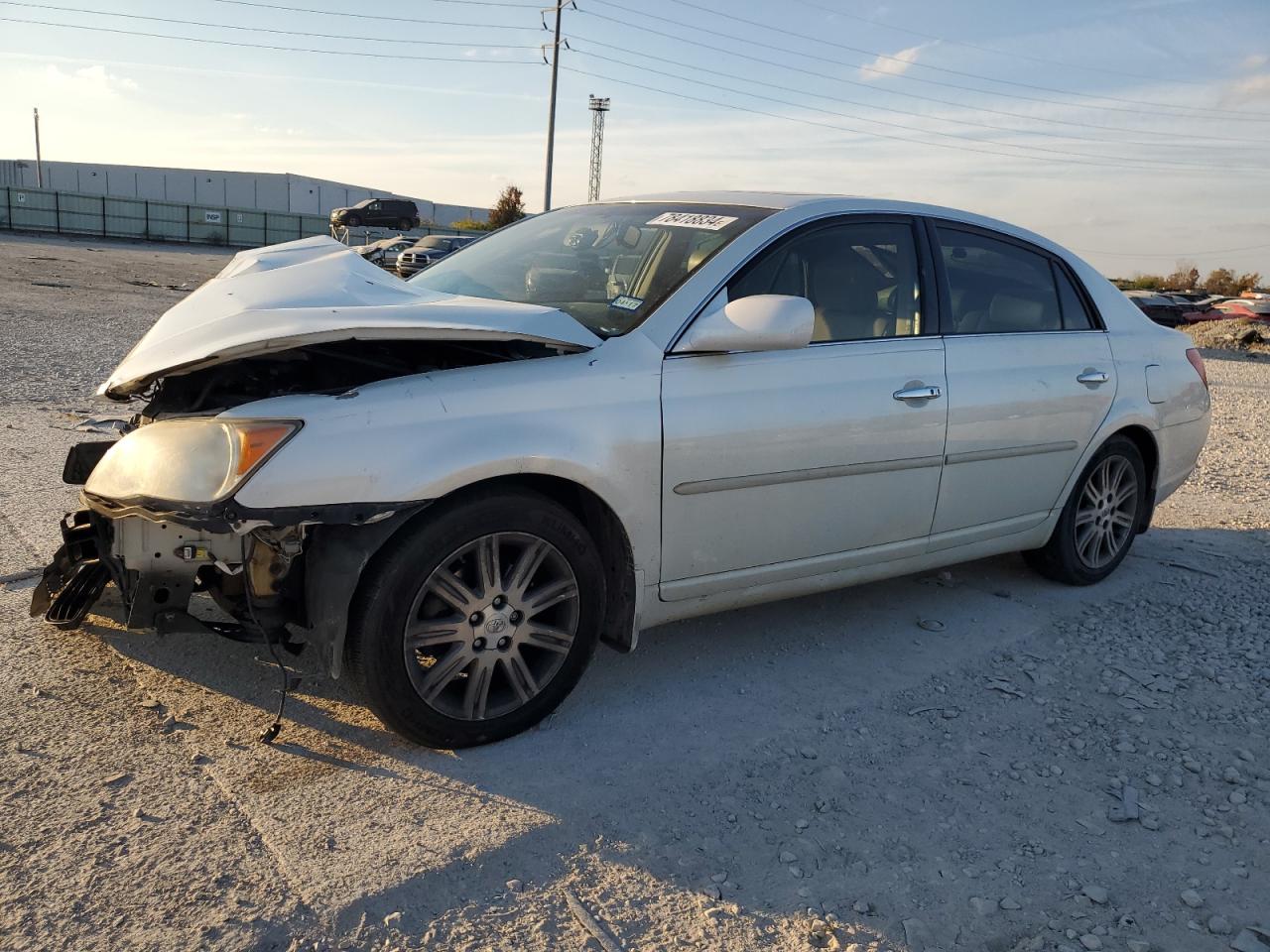  Salvage Toyota Avalon