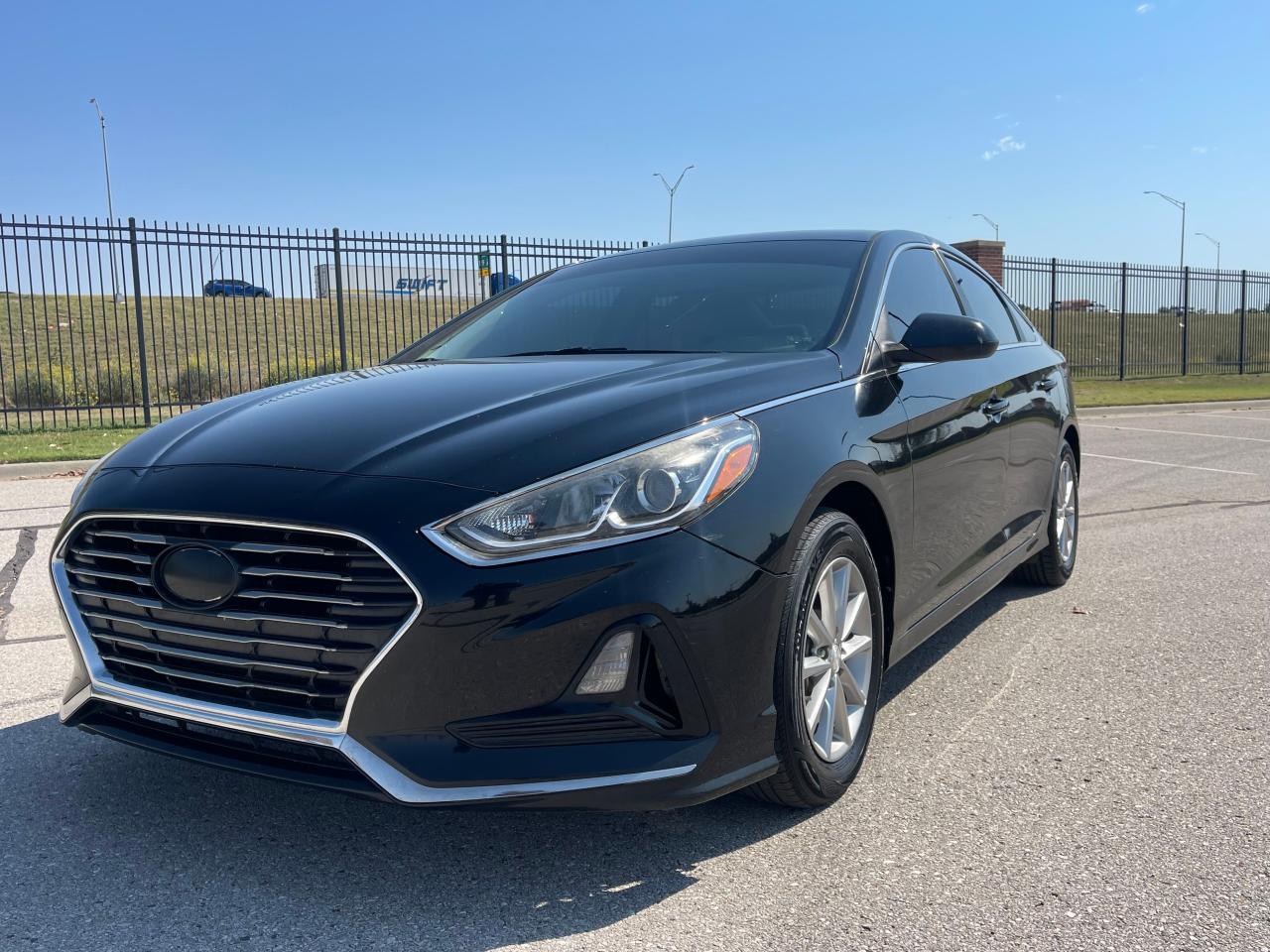 HYUNDAI SONATA SE 2018 black  gas 5NPE24AF1JH627482 photo #3