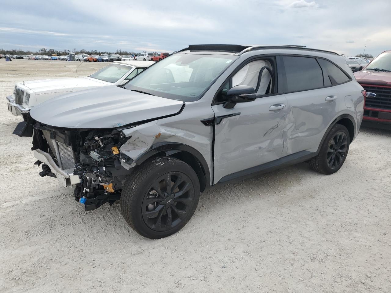  Salvage Kia Sorento