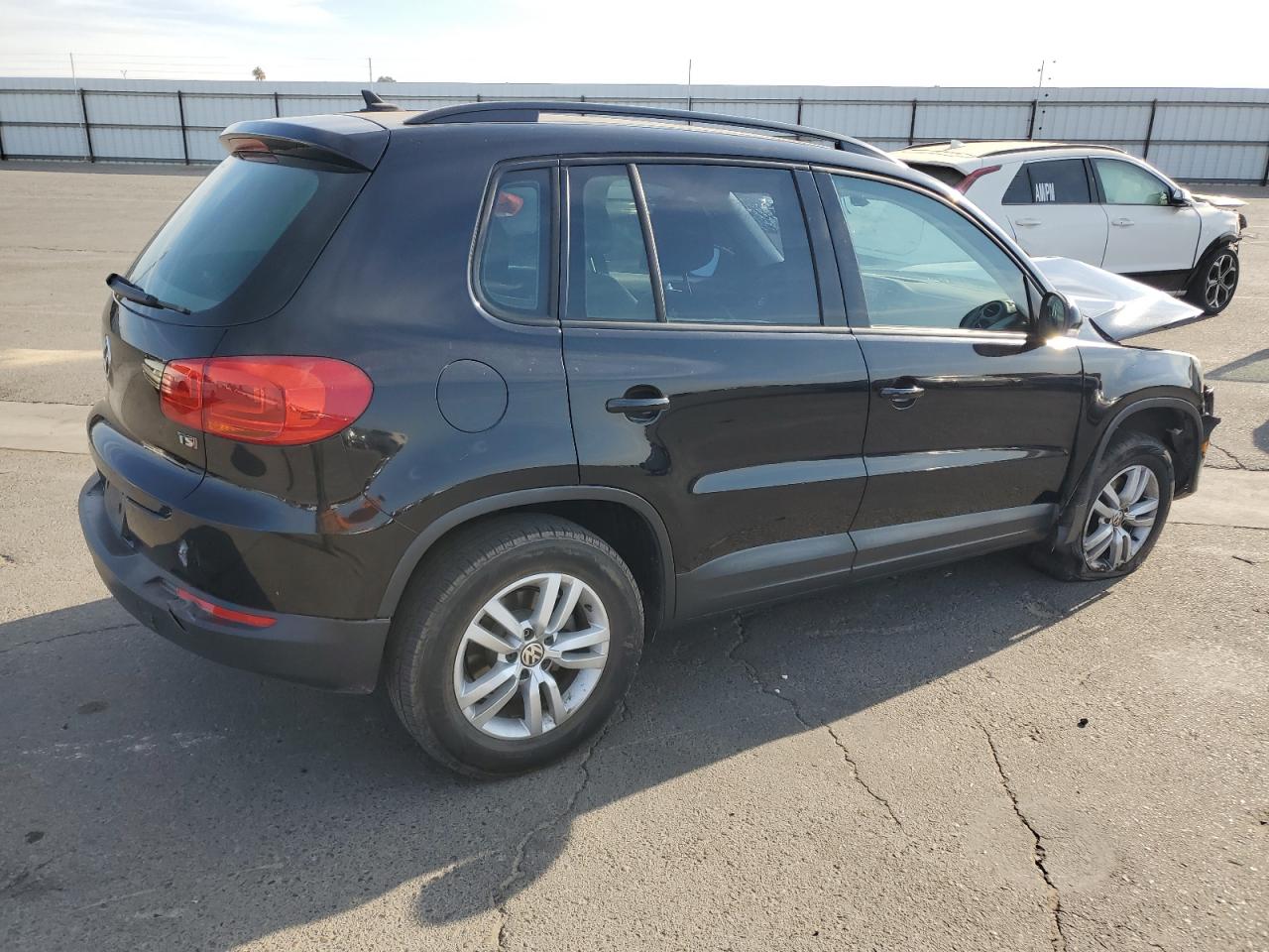 Lot #3028248789 2017 VOLKSWAGEN TIGUAN S