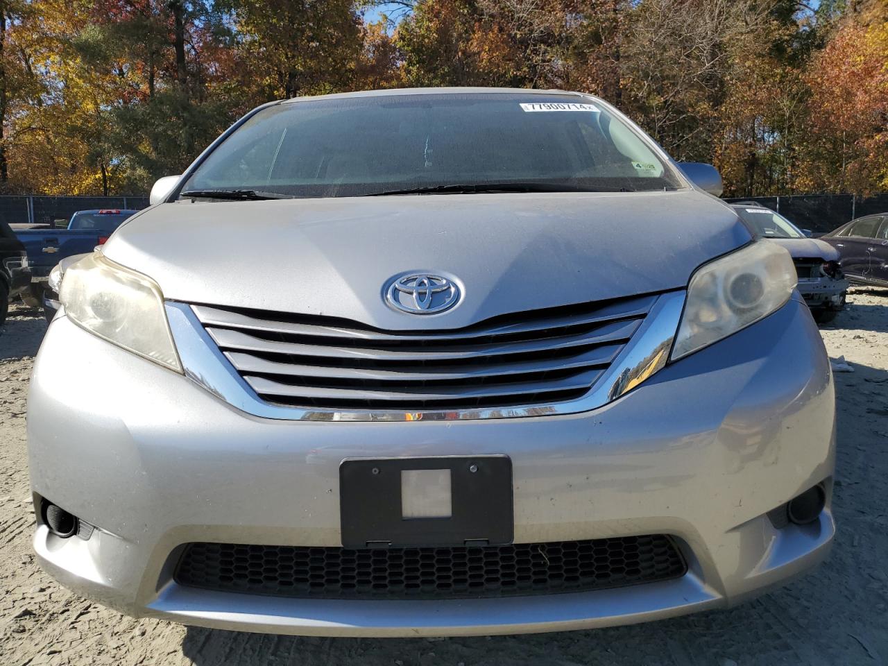 Lot #2962488725 2015 TOYOTA SIENNA LE