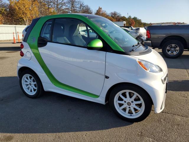 VIN WMEEJ9AA7GK842929 2016 Smart Fortwo no.4