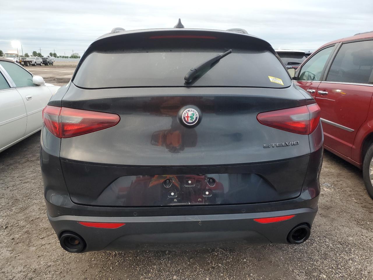 Lot #3033022017 2020 ALFA ROMEO STELVIO