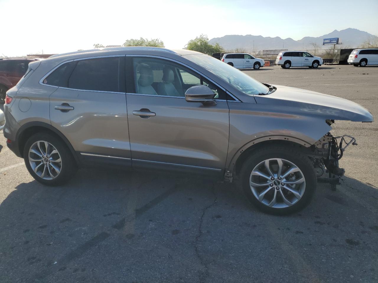 Lot #3028591912 2019 LINCOLN MKC SELECT