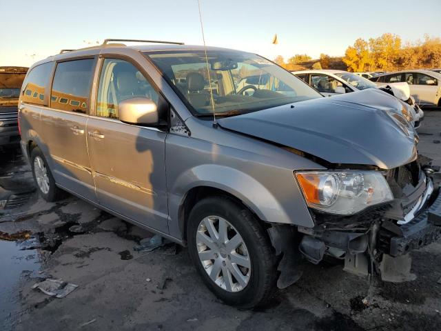 2016 CHRYSLER TOWN & COU - 2C4RC1BG2GR141313