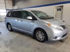 TOYOTA SIENNA XLE снимка