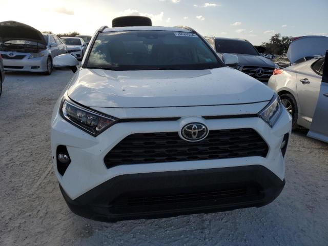 VIN 2T3C1RFVXKW043471 2019 Toyota RAV4, Xle Premium no.5