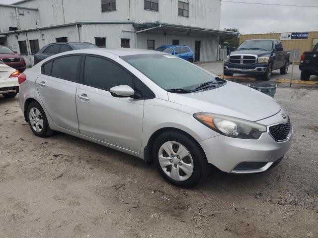 VIN KNAFK4A60F5307837 2015 KIA Forte, LX no.4