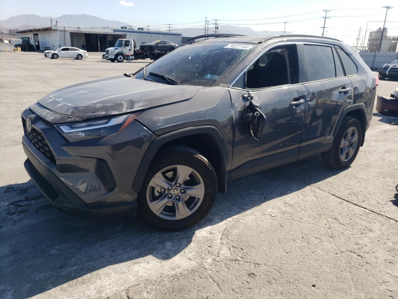 TOYOTA RAV4 XLE