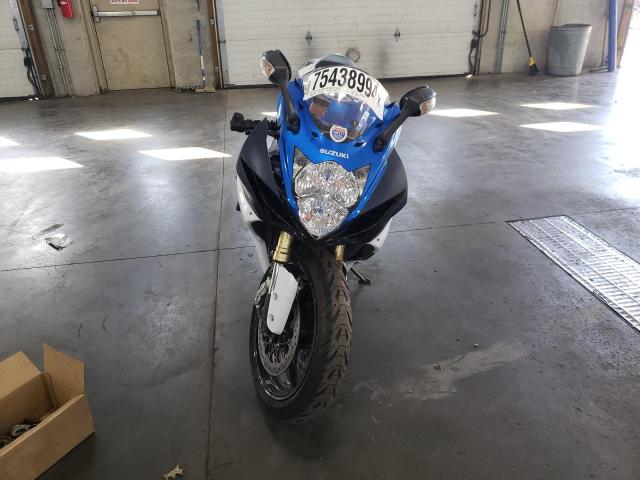 2011 SUZUKI GSX750 - JS1GR7MA8B2102924