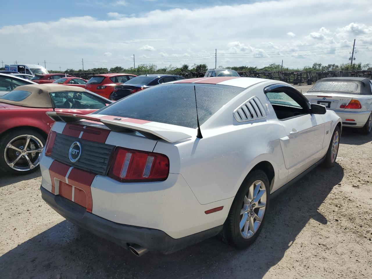 Lot #2907671218 2010 FORD MUSTANG GT