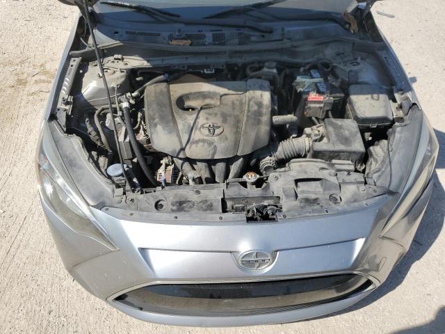 VIN 3MYDLBZV6GY134631 2016 Toyota Scion no.11